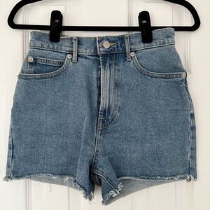 EVERLANE STRETCHY DENIM JEAN SHORTS | 24
